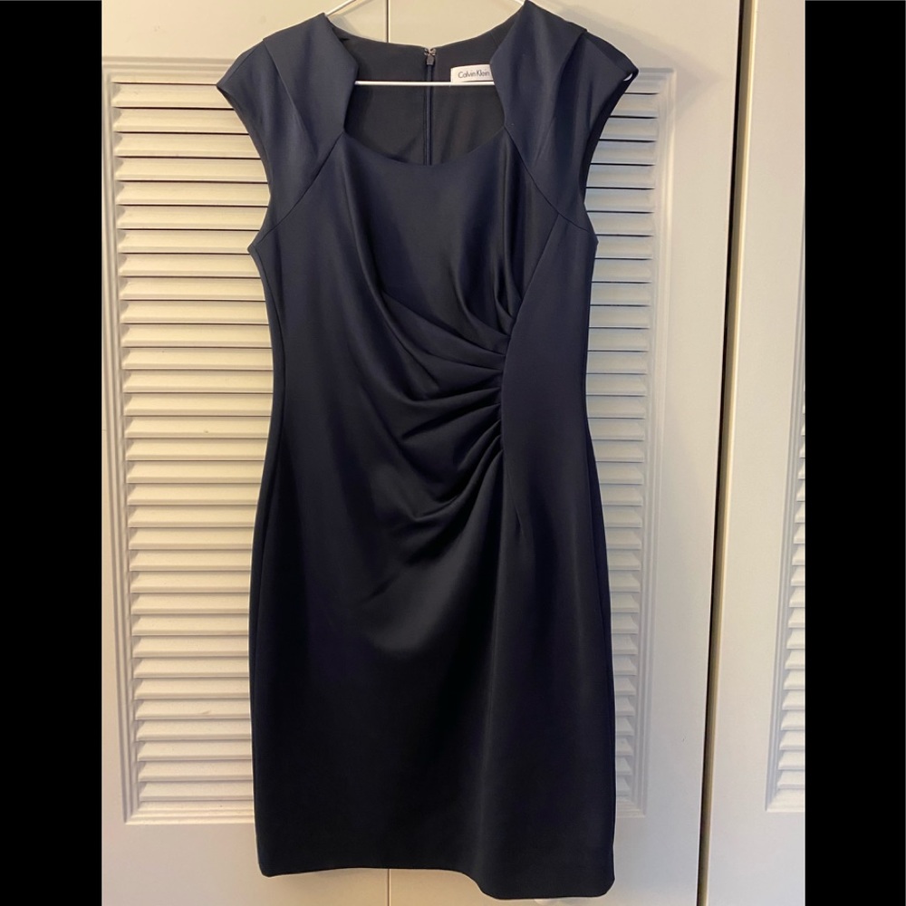 EUC Calvin Klein ruched navy dress